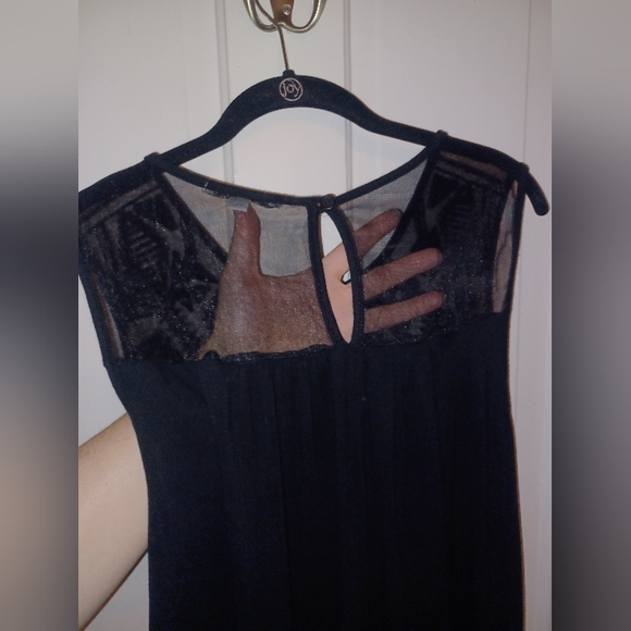 Black tunic with sheer top - Picture 2 of 3